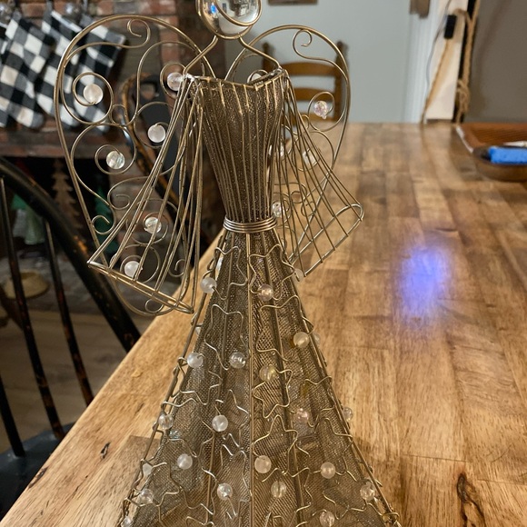 Beautiful Angel Tree Topper 12” - Picture 8 of 9